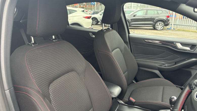 Ford Focus 1.0 EcoBoost ST-Line 5dr Petrol Hatchback